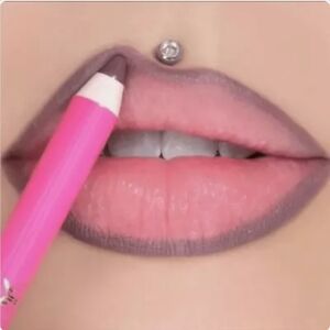 ⭐Jeffree Star Velour Lip Liner in Scorpio ♏🔮✨NWT NIB